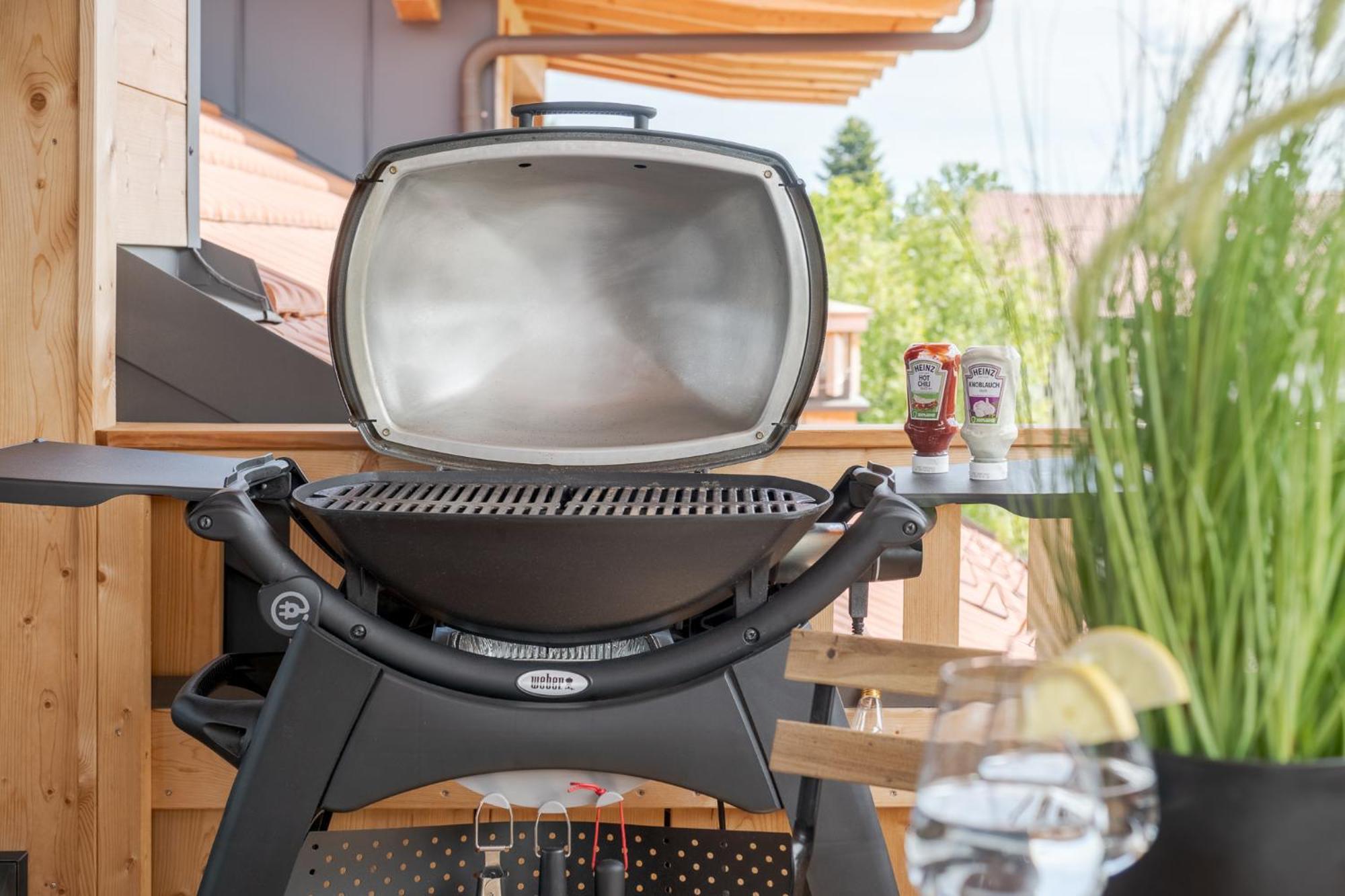 Fenjoy: Ferienapartment Mit Bergblick / Balkon / Bbq Bernau am Chiemsee Luaran gambar